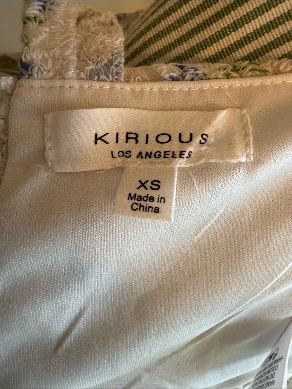 Kirious Los Angeles embroidered floral print tie-back top, size XS - Picture 4 of 5